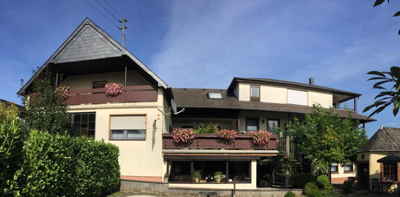 Zum Golfstuebchen * Echternacherbruck